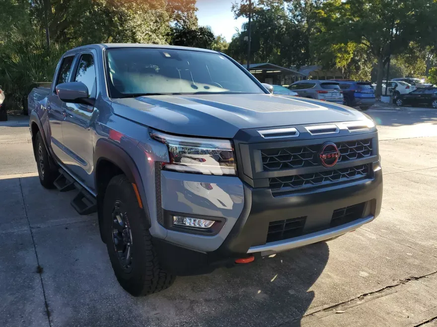 2025 Nissan Frontier PRO-X photo 1