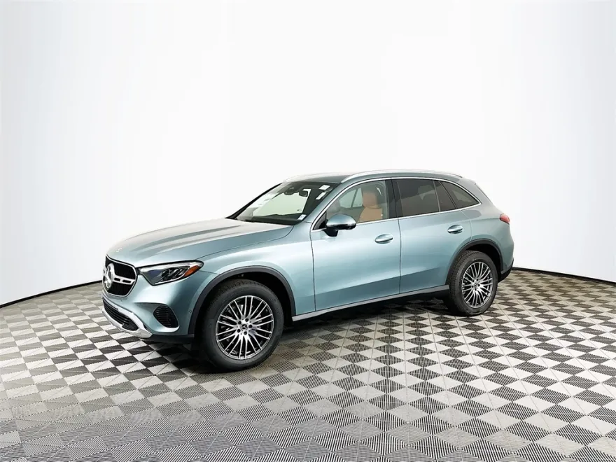 2026 Mercedes Benz GLC 300 4MATIC photo 1