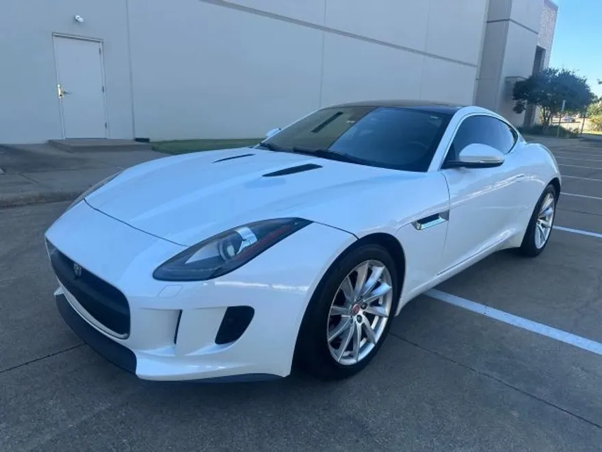 2016 Jaguar F-TYPE photo 1