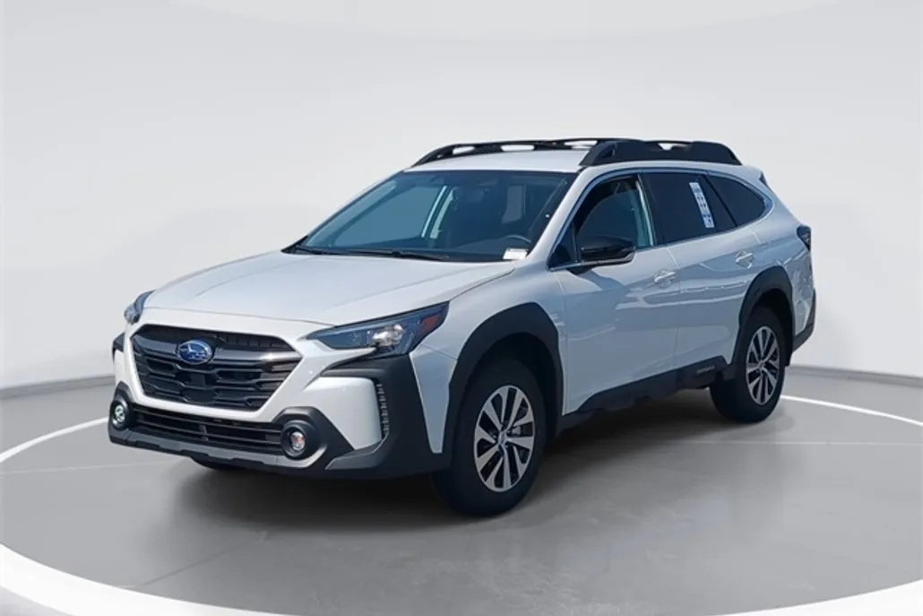 2025 Subaru Outback Premium photo 1