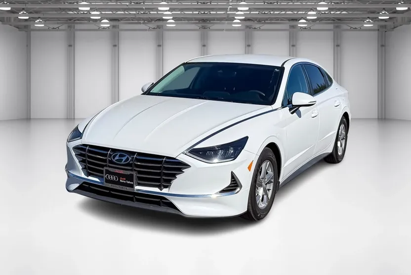 2022 Hyundai Sonata SE photo 1