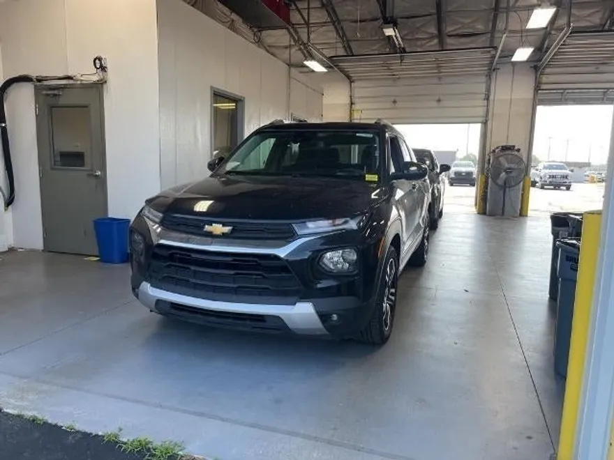 2023 Chevrolet Trailblazer LT photo 1