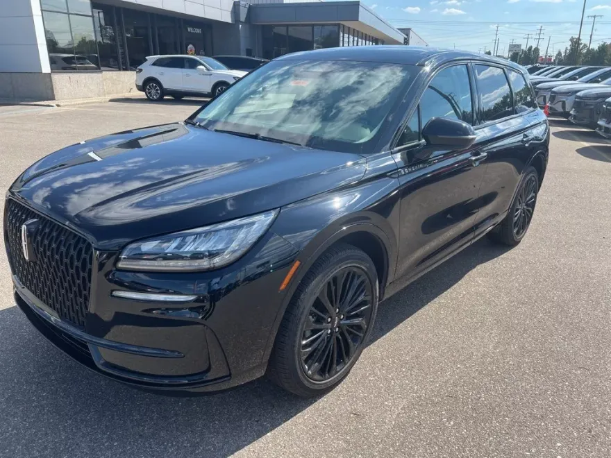 2024 Lincoln Corsair Premiere photo 1