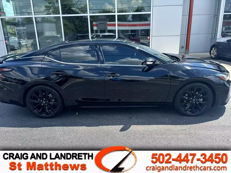 2023 Nissan Maxima SR photo 1