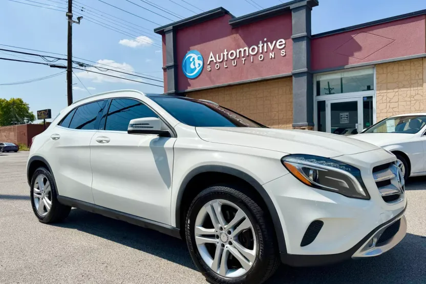 2015 Mercedes Benz GLA 250 4MATIC photo 1