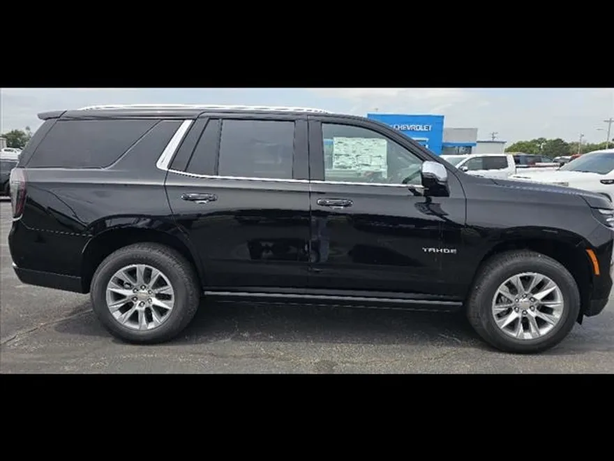 2025 Chevrolet Tahoe Premier photo 1