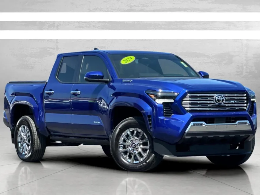 2024 Toyota Tacoma TRD Sport 4x4 photo 1