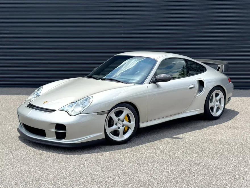 2002 Porsche 911 GT2 Coupe photo 1