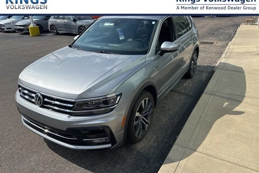 2021 Volkswagen Tiguan SEL Premium R-Line photo 1