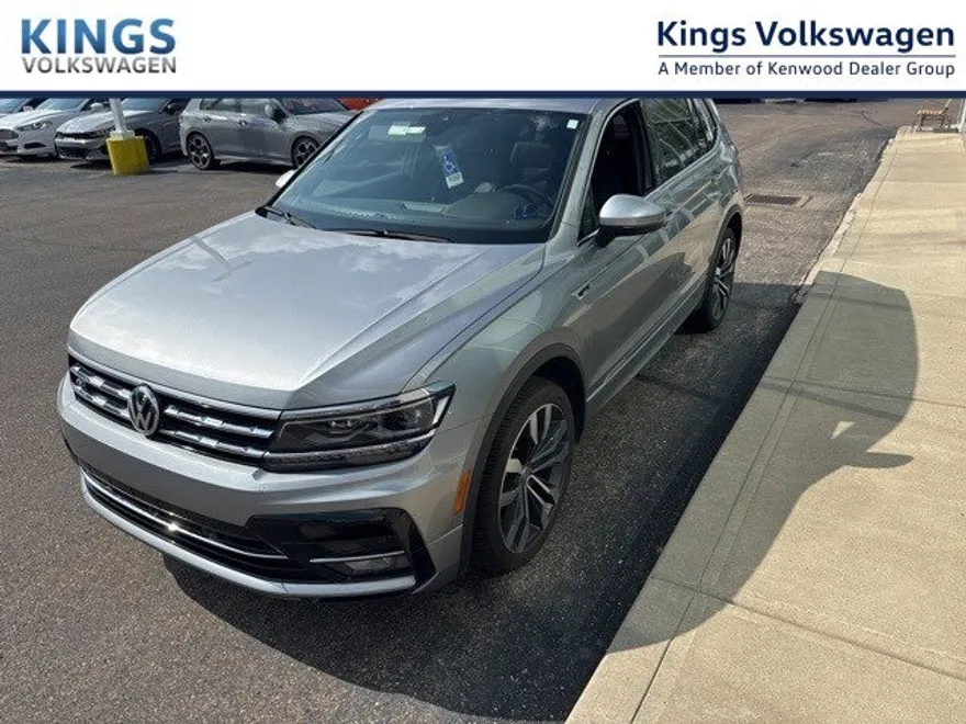 2021 Volkswagen Tiguan SEL Premium R-Line photo 1
