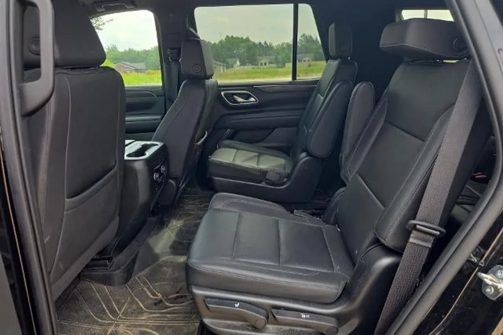 2022 Chevrolet Tahoe Z71 photo 1