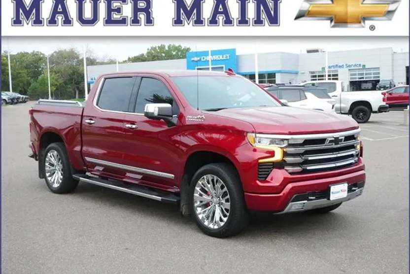 2023 Chevrolet Silverado 1500 High Country photo 1