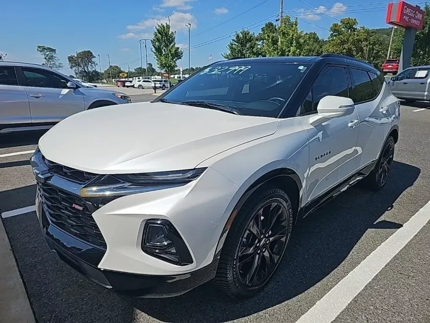 2022 Chevrolet Blazer RS photo 1