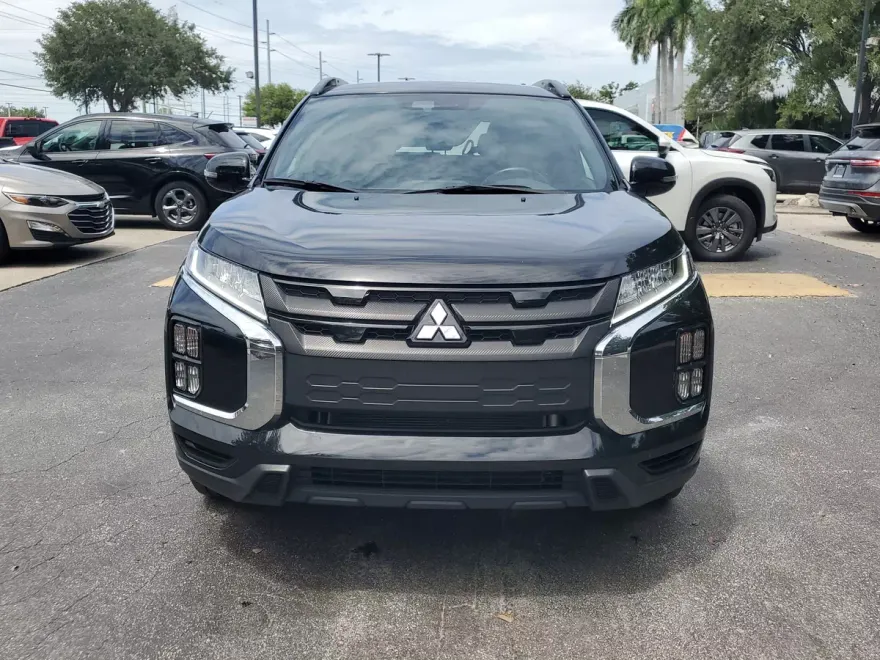 2023 Mitsubishi Outlander Sport GT photo 1