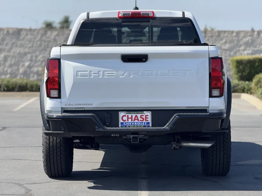2026 Chevrolet Colorado Trail Boss photo 1