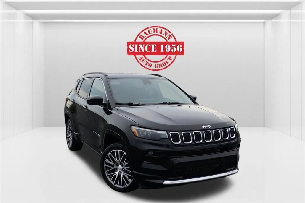 2023 Jeep Compass Limited photo 1