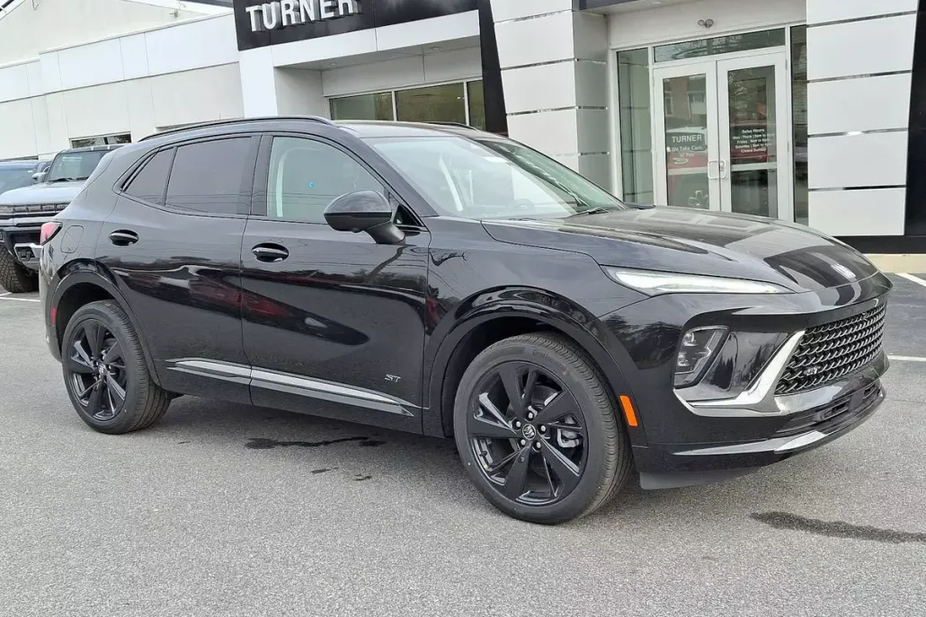 2025 Buick Envision Sport Touring photo 1