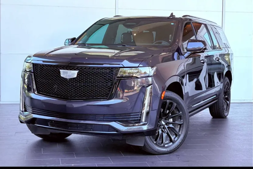 2023 Cadillac Escalade ESV Sport Platinum photo 1