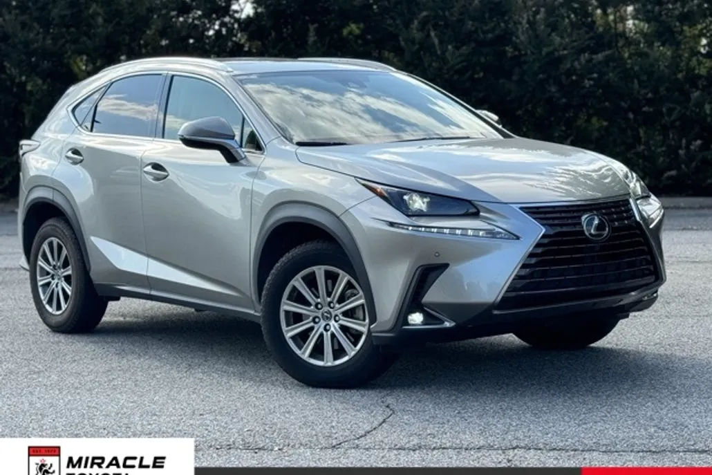 2021 Lexus NX 300 photo 1