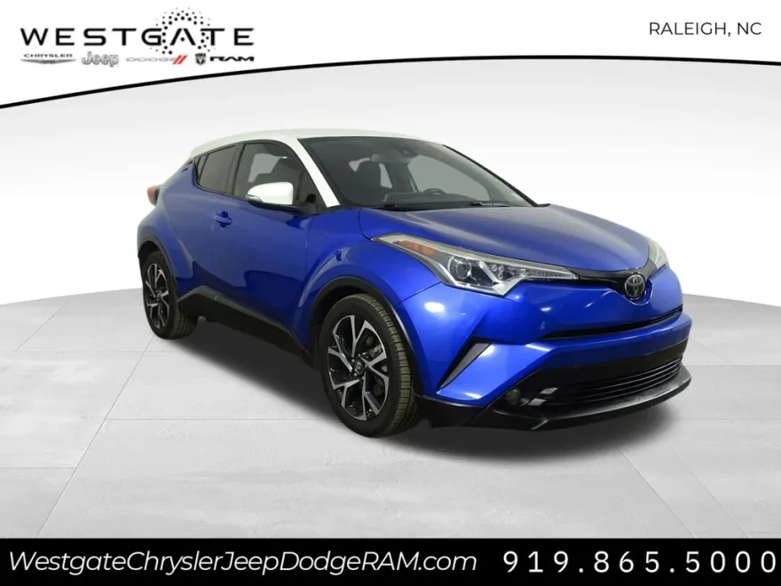 2018 Toyota C-HR XLE Premium photo 1