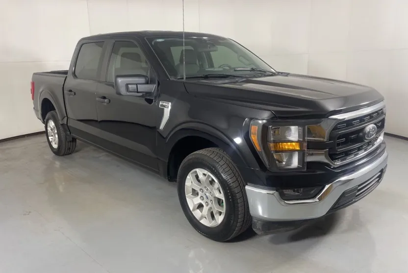 2023 Ford F-150 XLT photo 1
