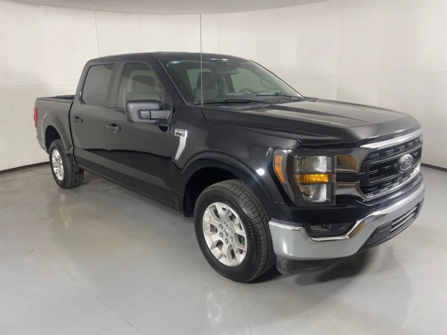 2023 Ford F-150 XLT photo 1