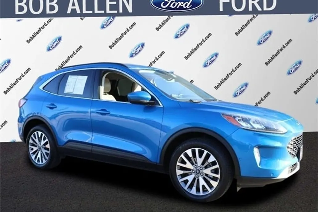 2021 Ford Escape Titanium photo 1