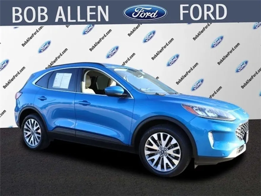 2021 Ford Escape Titanium photo 1
