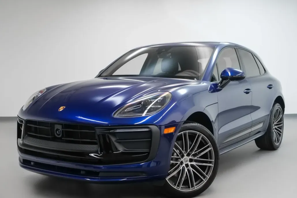 2025 Porsche Macan photo 1