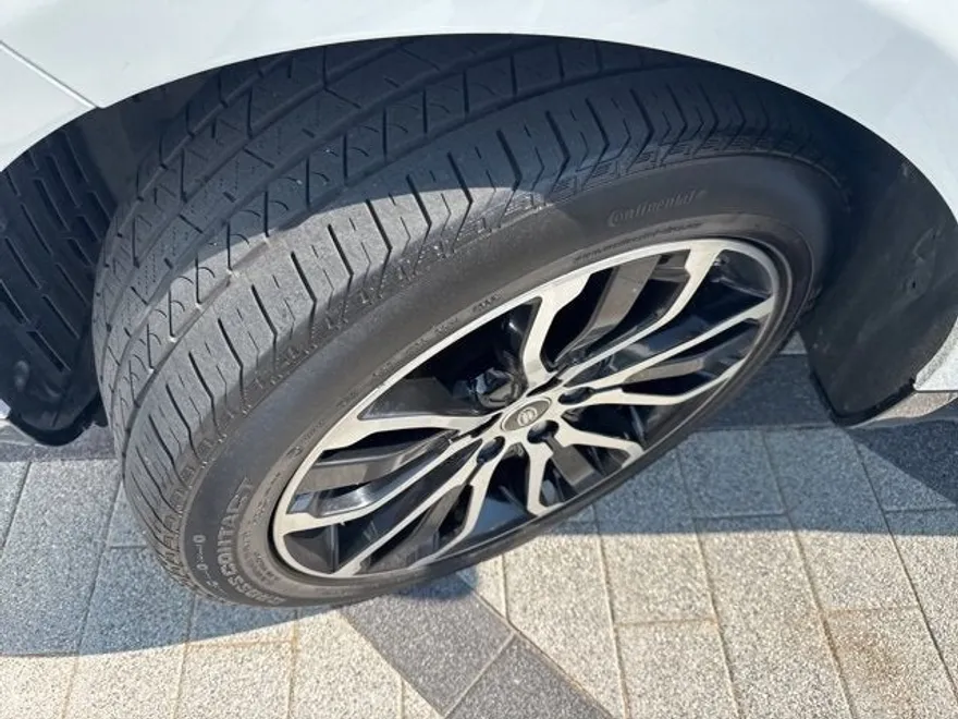 2020 Land Rover Range Rover Sport HSE photo 1