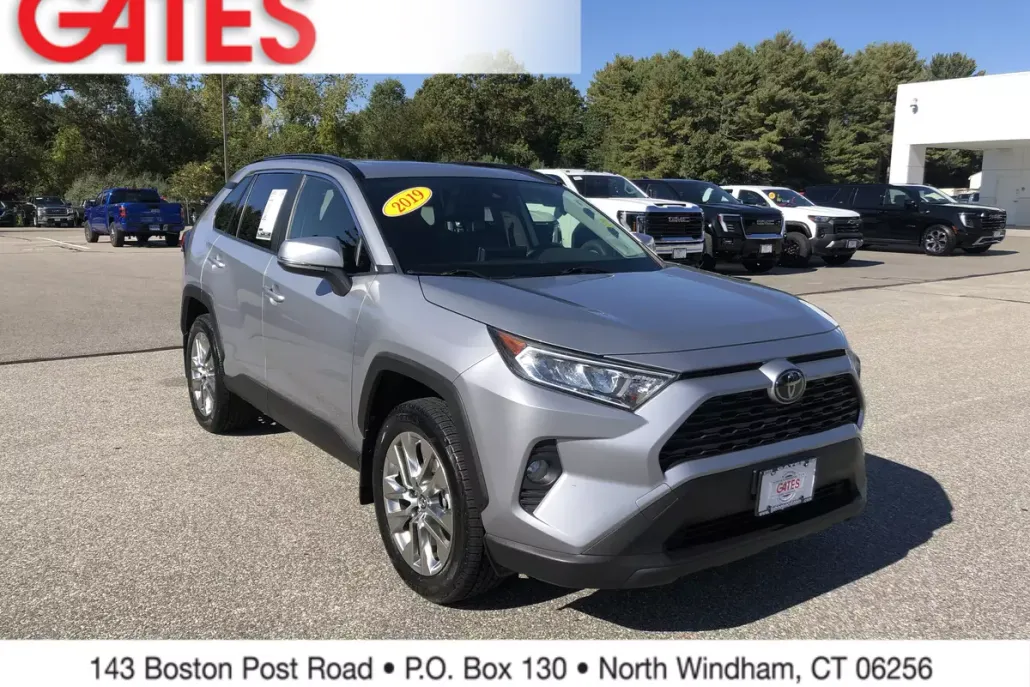 2019 Toyota RAV4 XLE Premium photo 1