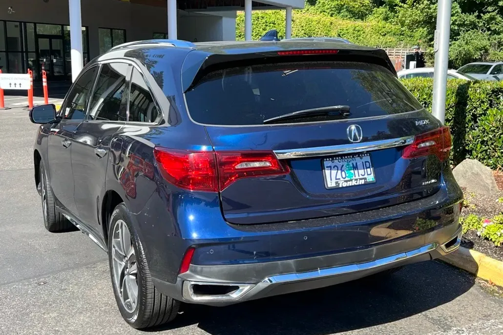 2017 Acura MDX SH-AWD Advance Entertainment photo 1