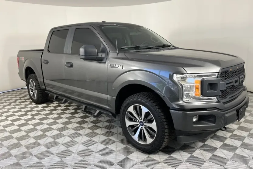 2019 Ford F-150 XL photo 1