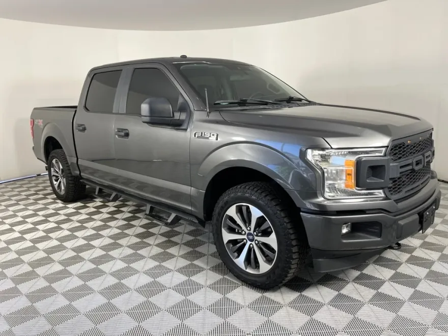 2019 Ford F-150 XL photo 1
