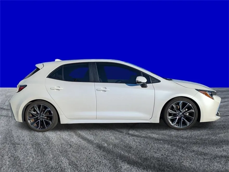 2022 Toyota Corolla XSE photo 1