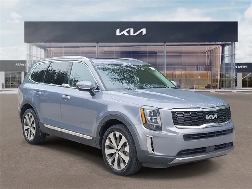 2022 Kia Telluride EX photo 1