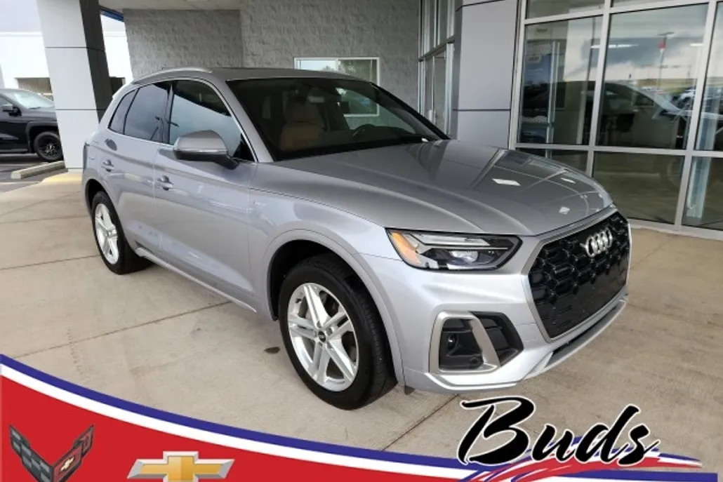2021 Audi Q5 Premium photo 1