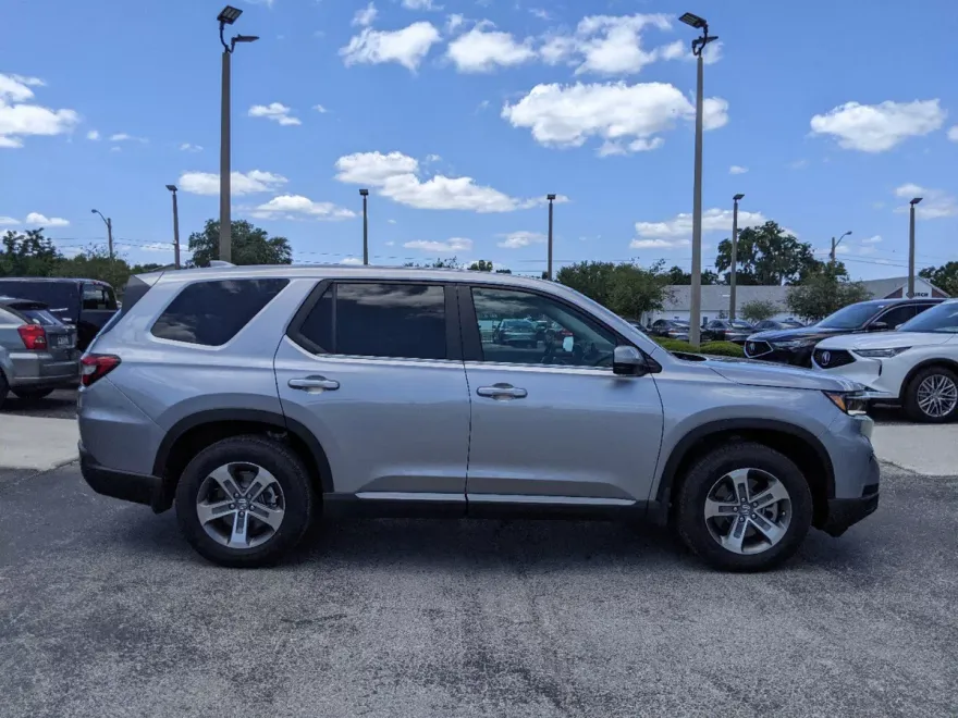 2025 Honda Pilot EX-L photo 1