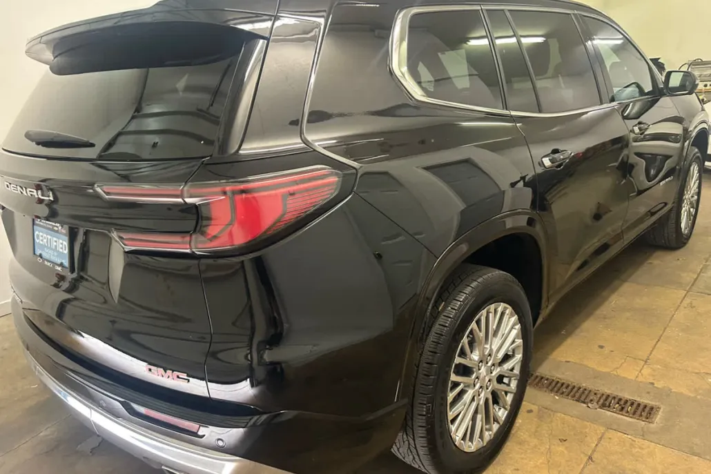2024 Gmc Acadia Denali photo 1