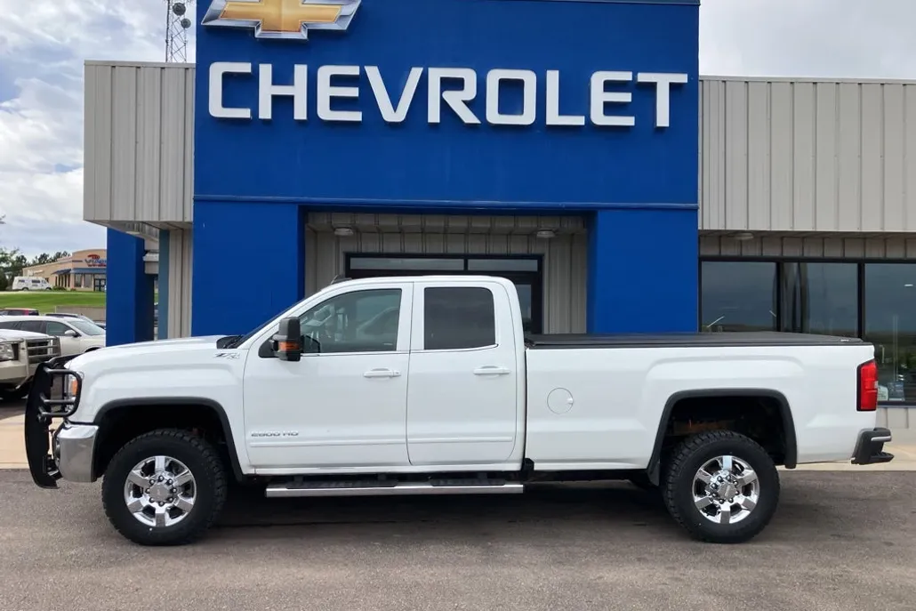 2017 Gmc Sierra 2500 HD SLE photo 1