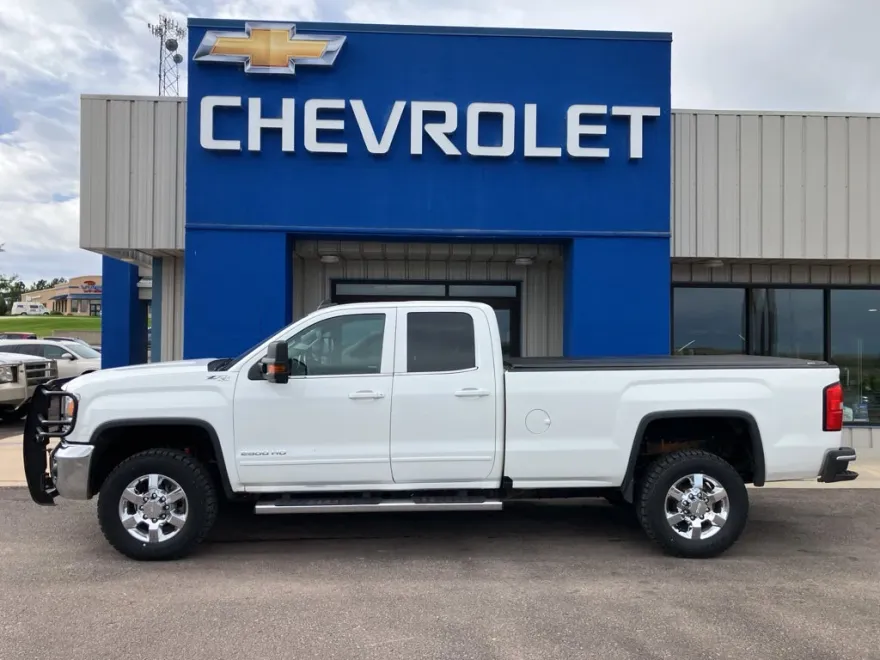 2017 Gmc Sierra 2500 HD SLE photo 1