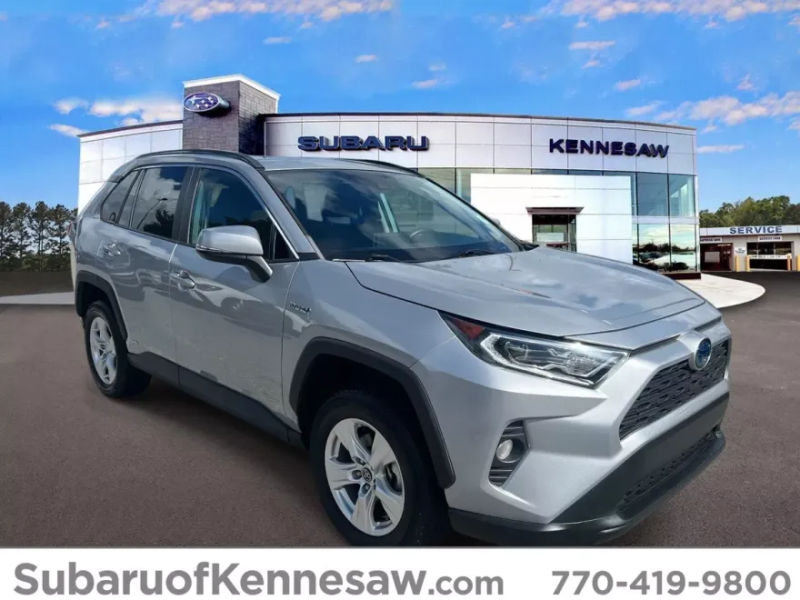 2020 Toyota RAV4 Hybrid XLE photo 1