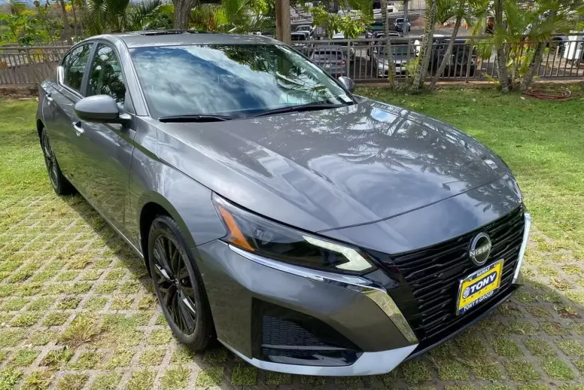 2025 Nissan Altima 2.5 SV photo 1