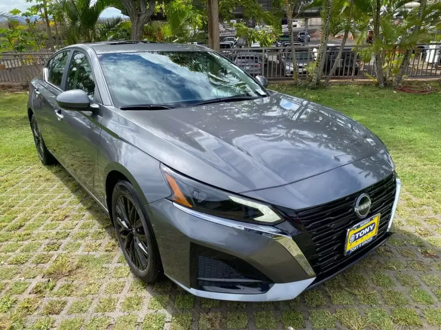 2025 Nissan Altima 2.5 SV photo 1