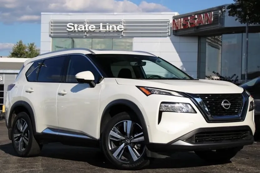 2023 Nissan Rogue SL photo 1