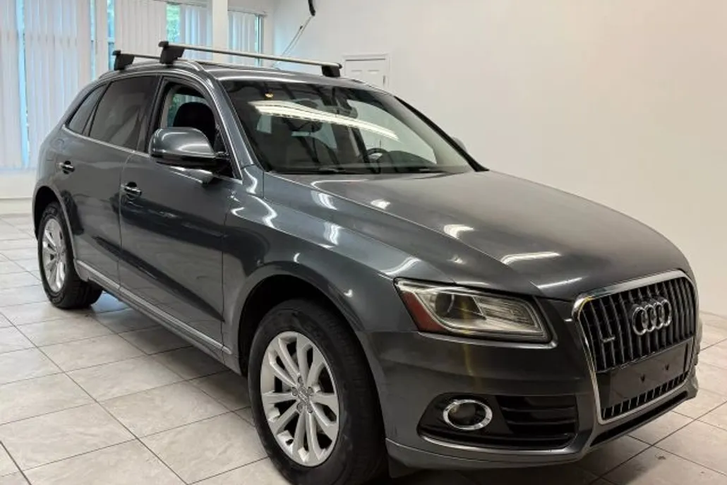 2015 Audi Q5 2.0T Premium photo 1