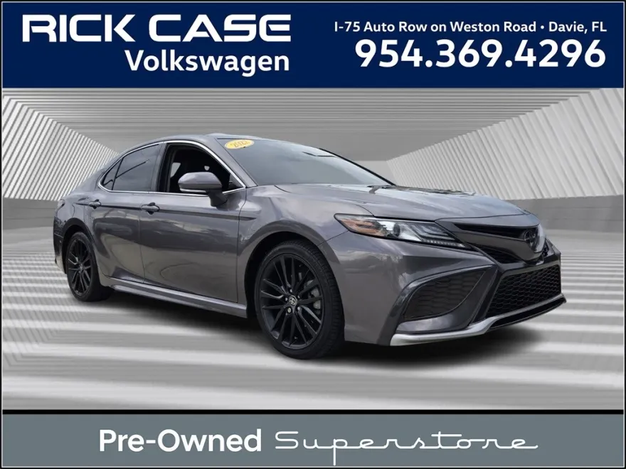2022 Toyota Camry XSE photo 1