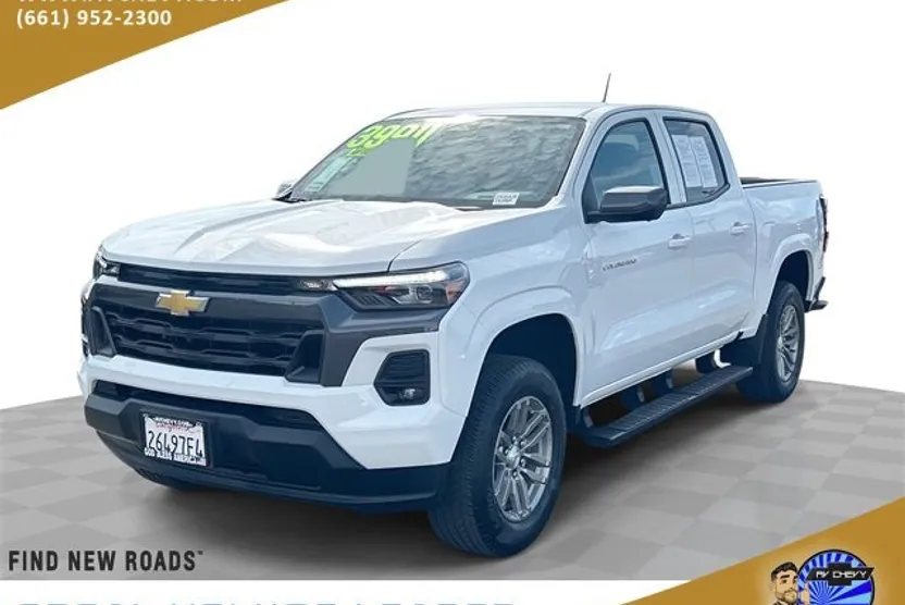 2025 Chevrolet Colorado Work Truck LT photo 1