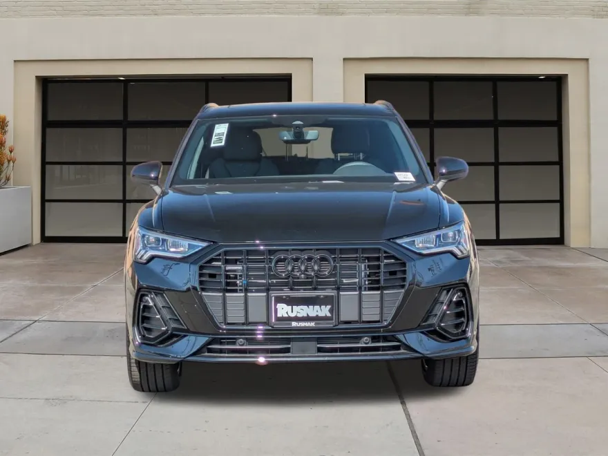 2025 Audi Q3 S line Premium Plus photo 1