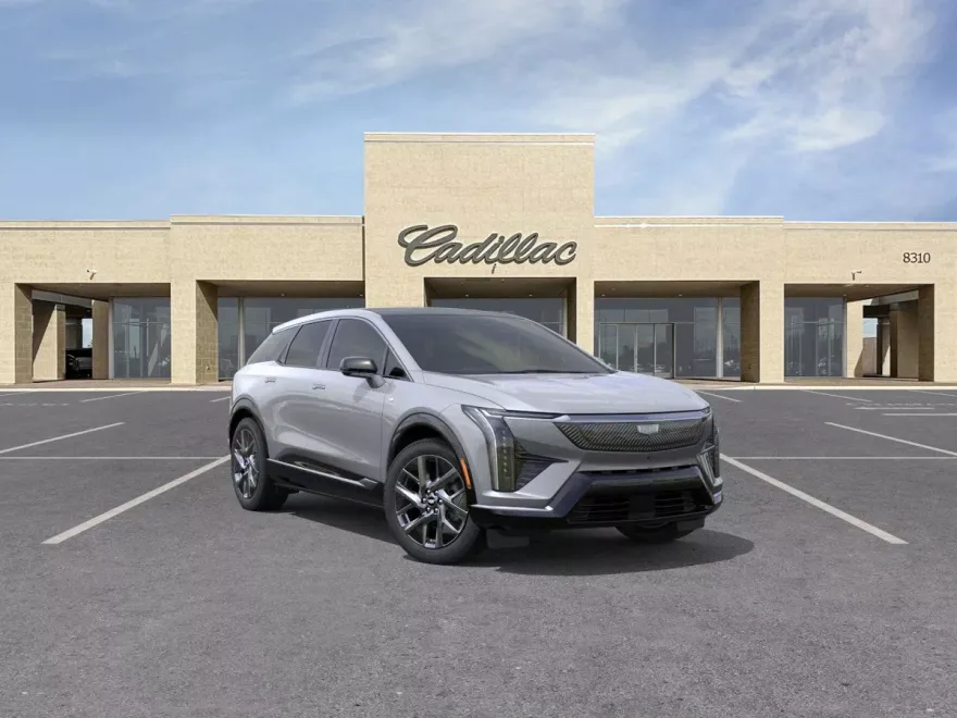 2025 Cadillac Optiq Luxury photo 1